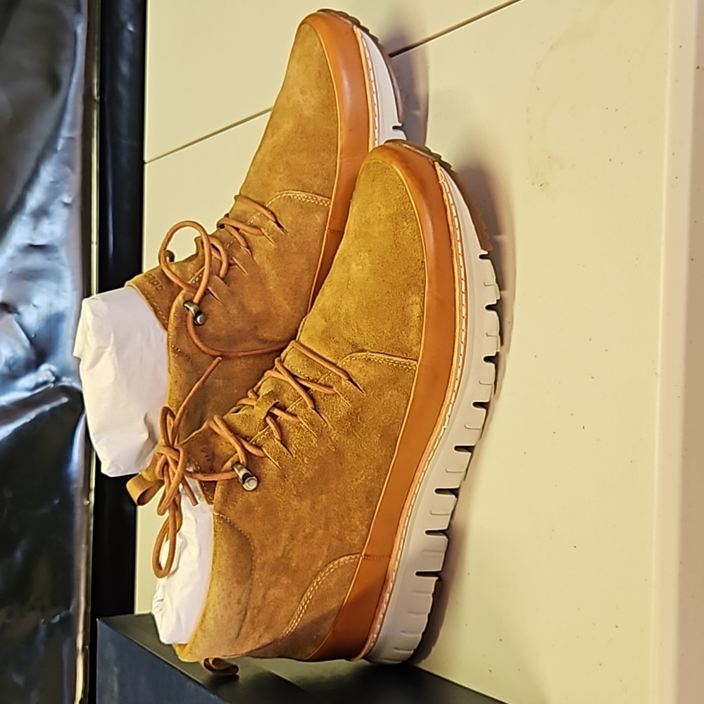 Cole Hann New Grand Sport Chukka suede
